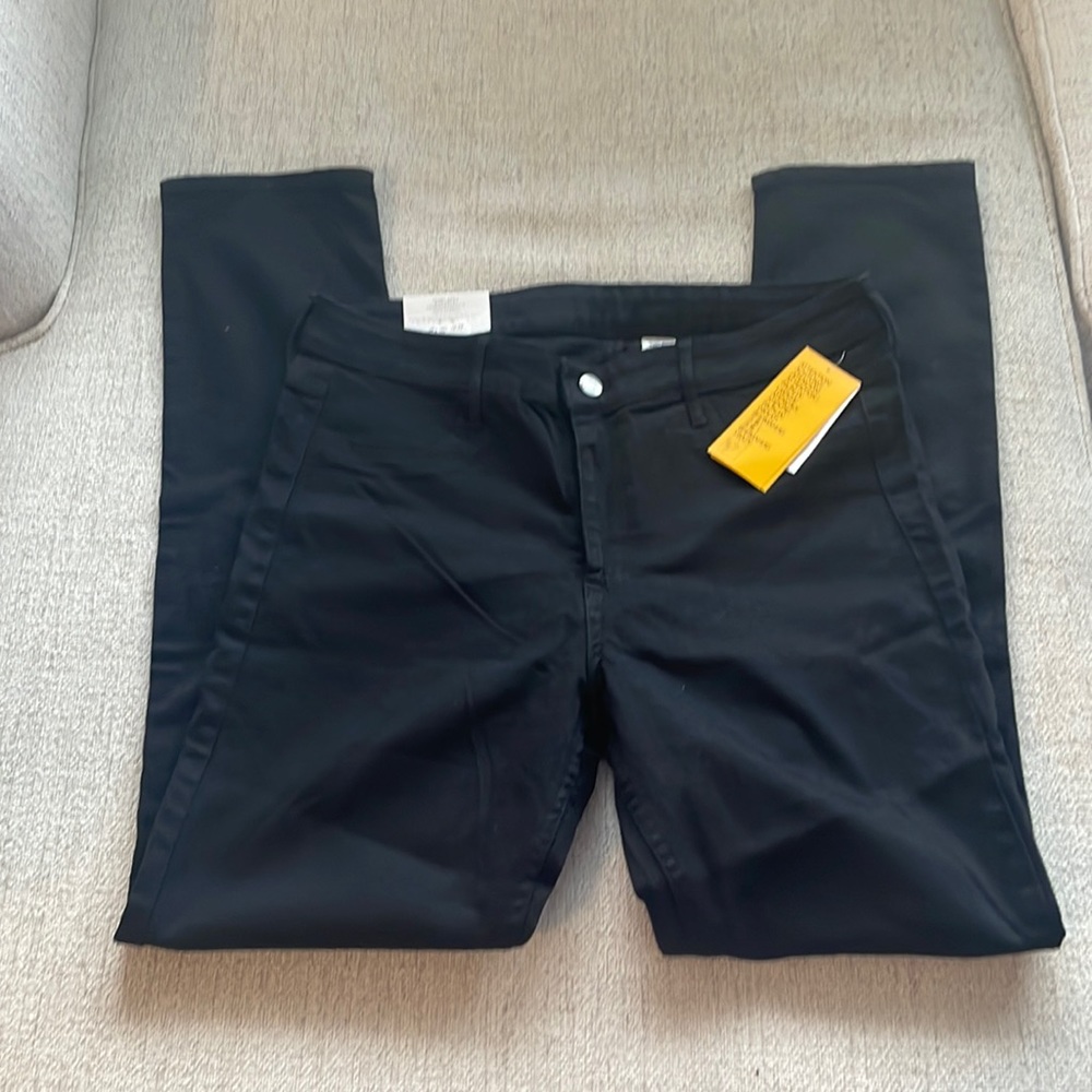 Black , skinny , ankle length jeans